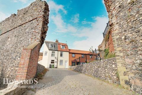 2 bedroom terraced house for sale, Trinity Place, Great Yarmouth