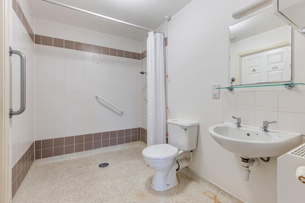 A16 - Flat 22 Dunboyne Court - 260210