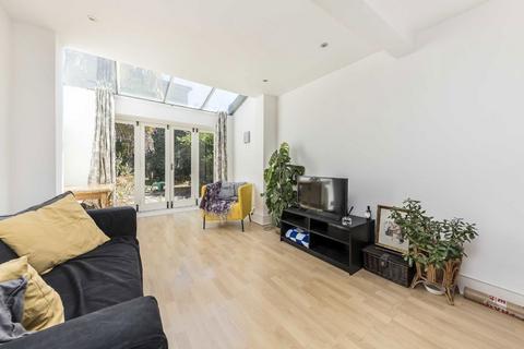 1 bedroom flat to rent, Concanon Road, London SW2