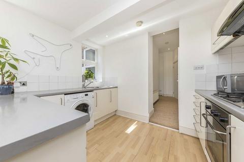 1 bedroom flat to rent, Concanon Road, London SW2