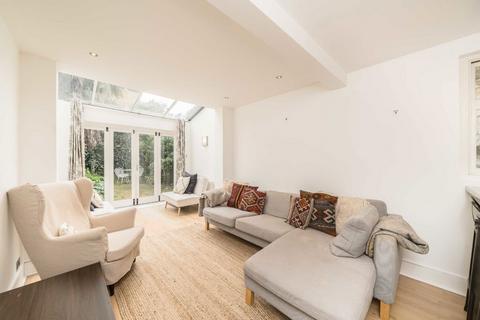 1 bedroom flat to rent, Concanon Road, London SW2