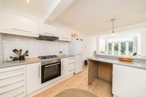 1 bedroom flat to rent, Concanon Road, London SW2