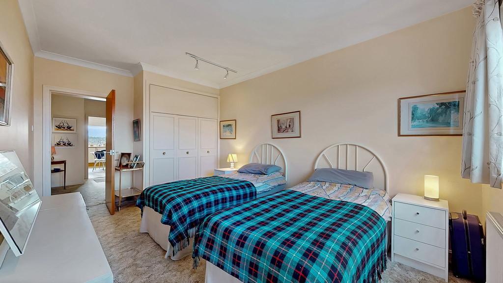 49-web-or-mls-23 Beechlands Avenue Flat 4.1 36