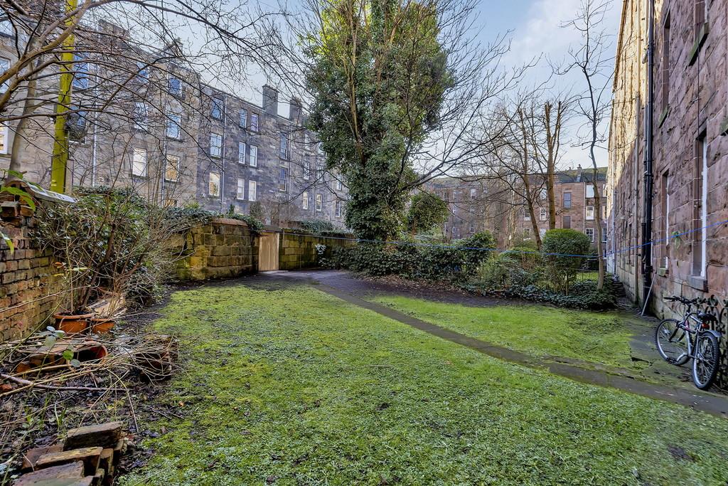 69-web-or-mls-19 Park Road Flat 3.1 12