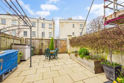 2 bedroom terraced house for sale, Discovery Road, Plymouth PL1