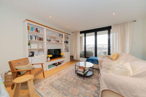 2 bedroom flat to rent, Cromwell Road, London SW7