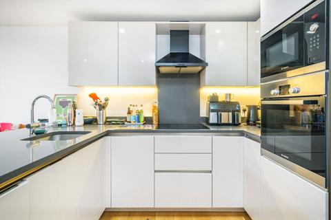 2 bedroom flat to rent, Hogarth Lane, London W4