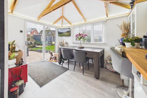 undefined, Poplar Close, Uttoxeter
