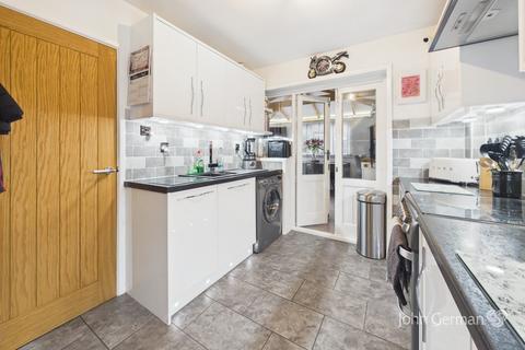 undefined, Poplar Close, Uttoxeter