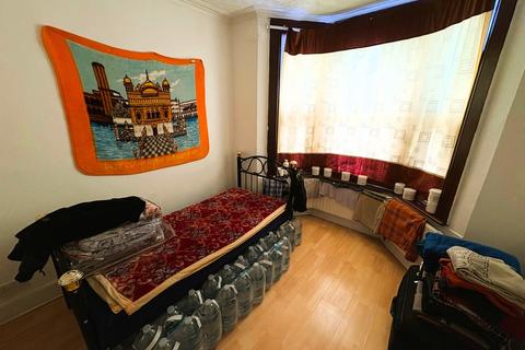 undefined, Dudley Road, Southall