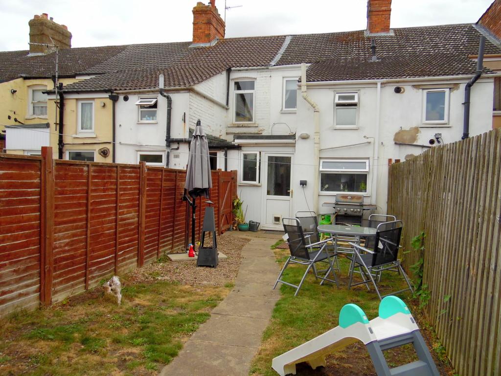 Rear garden (1)