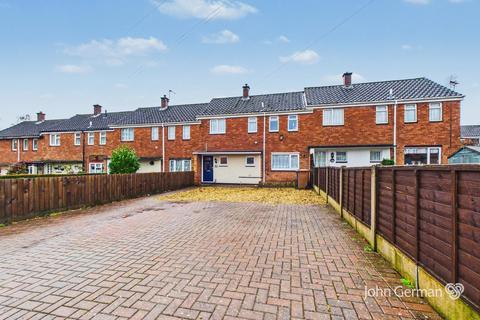 3 bedroom terraced house for sale, Bloomfield Crescent, Lichfield
