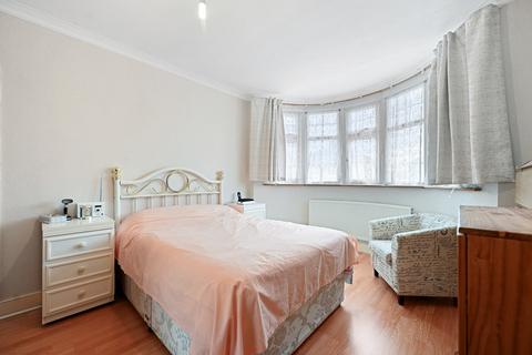 3 bedroom semi-detached house for sale, Cambridge Road, Harrow
