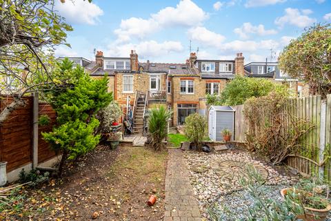 2 bedroom flat for sale, Cecil Road, Muswell Hill N10