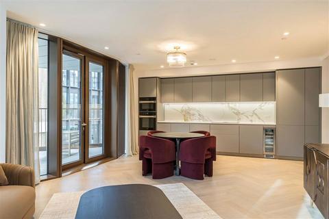 2 bedroom flat to rent, Triptych Place, London SE1