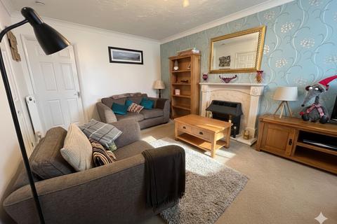 3 bedroom end of terrace house for sale, Furze Close, Luton, Bedfordshire, LU2 7UB