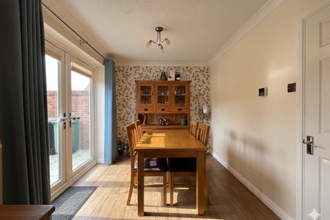 3 bedroom end of terrace house for sale, Furze Close, Luton, Bedfordshire, LU2 7UB