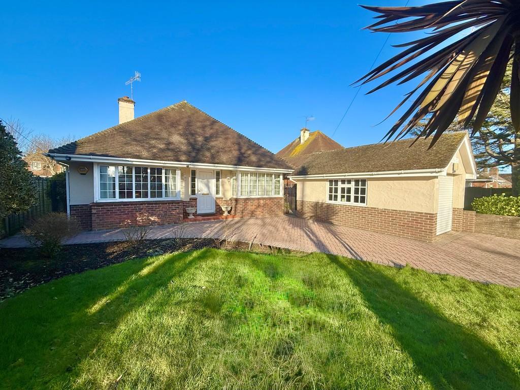 22 Park Drive Front 2