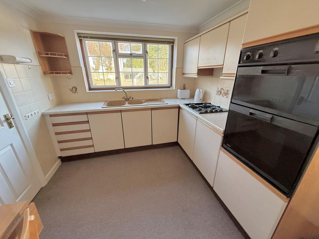 22 Park Drive Kitchen 2