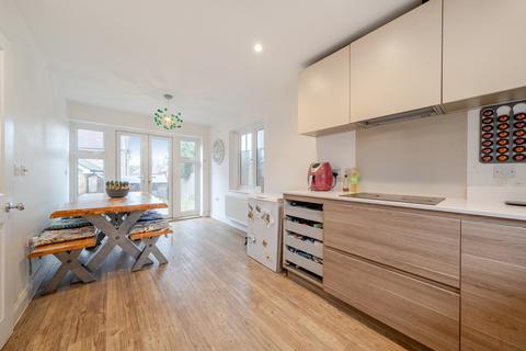 5 bedroom detached house for sale, Kingscote Way, East Grinstead RH19