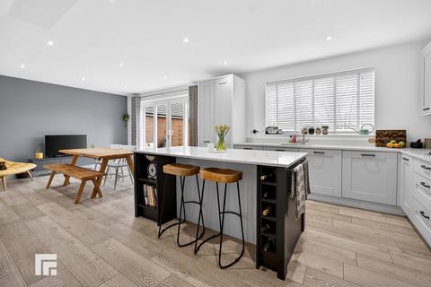 4 bedroom detached house for sale, Clos Parc Radur, Radyr, Cardiff