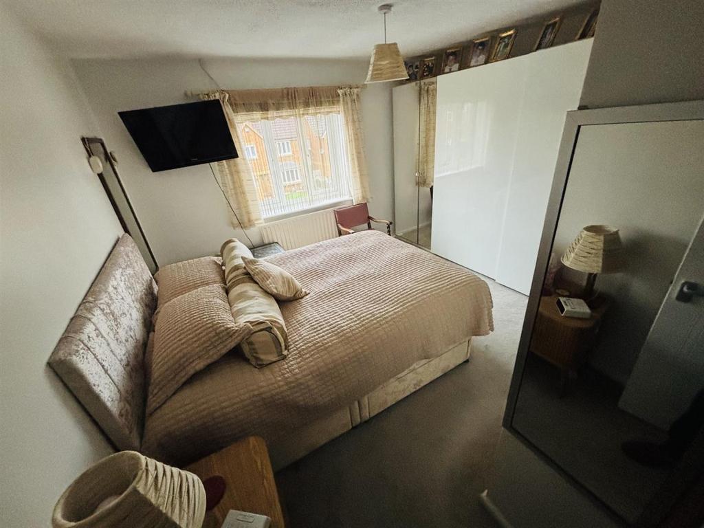 Bedroom One.jpg