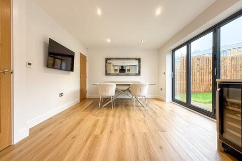4 bedroom detached house for sale, Summer View, Holmfirth HD9