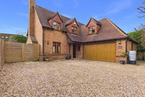 4 bedroom detached house for sale, Deanway, Chalfont St Giles, Buckinghamshire, HP8