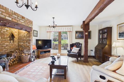 4 bedroom detached house for sale, Deanway, Chalfont St Giles, Buckinghamshire, HP8