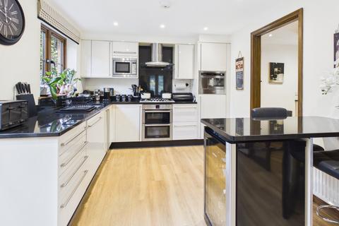 4 bedroom detached house for sale, Deanway, Chalfont St Giles, Buckinghamshire, HP8