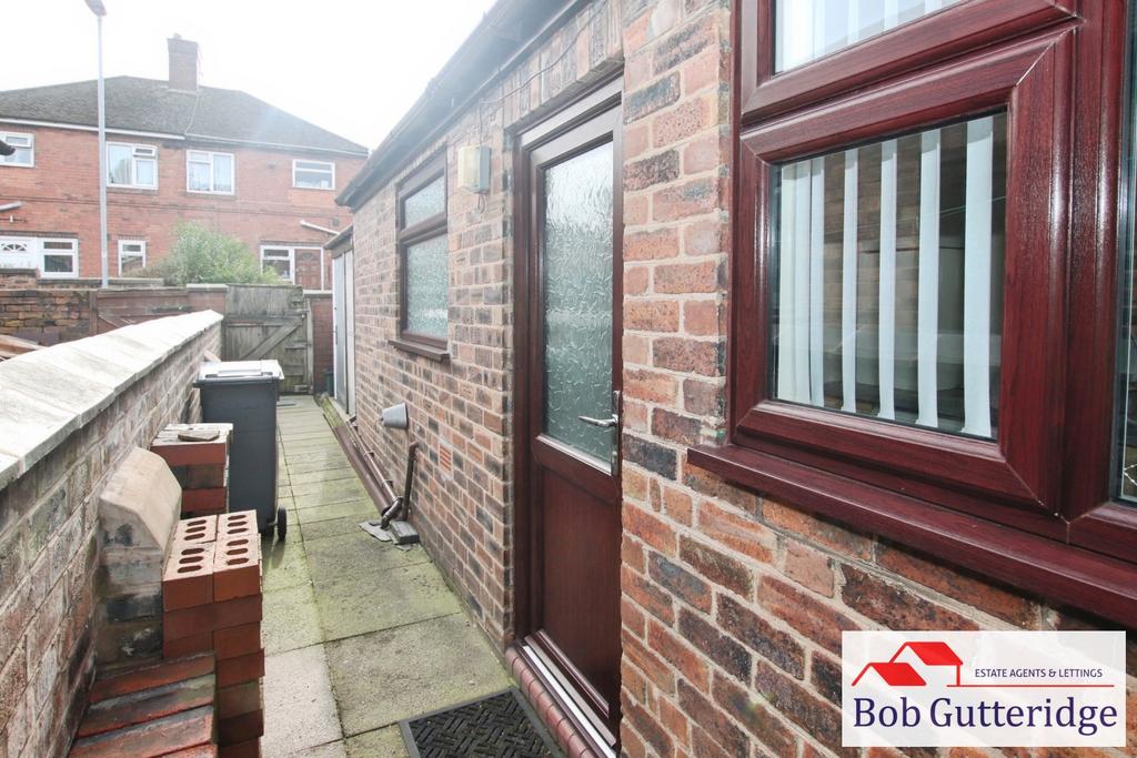 Enclosed rear yard