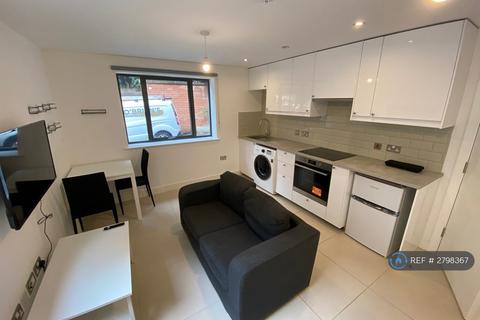 2 bedroom flat to rent, Clarendon Road, Leeds, LS2