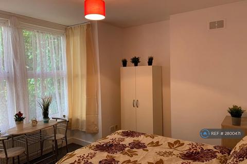 undefined, The Ridgeway, Enfield, EN2