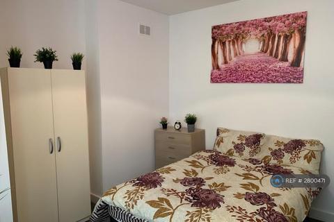 undefined, The Ridgeway, Enfield, EN2