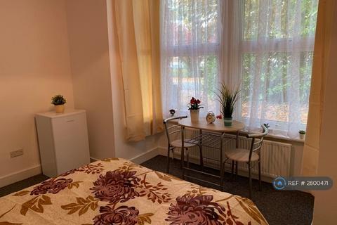 undefined, The Ridgeway, Enfield, EN2