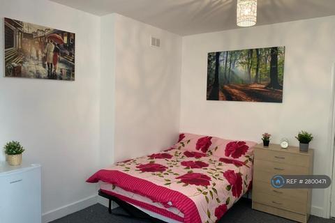 undefined, The Ridgeway, Enfield, EN2