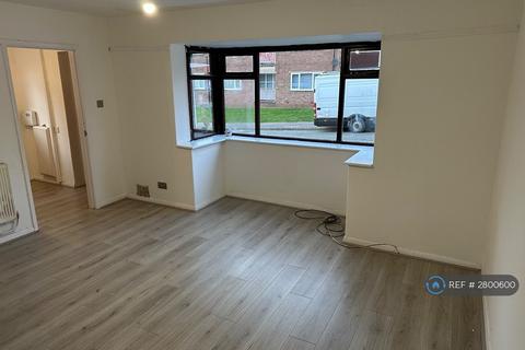 3 bedroom semi-detached house to rent, Sycamore Road, Runcorn, WA7