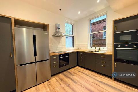 undefined, Egmont Road, Sutton, SM2