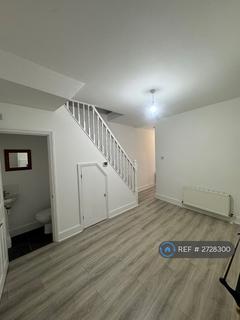 undefined, Chase Road, London, N14