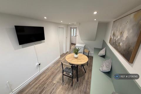 1 bedroom in a house share to rent, London Road, Newark, NG24