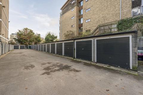 Carlton Drive, East Putney, London, SW15