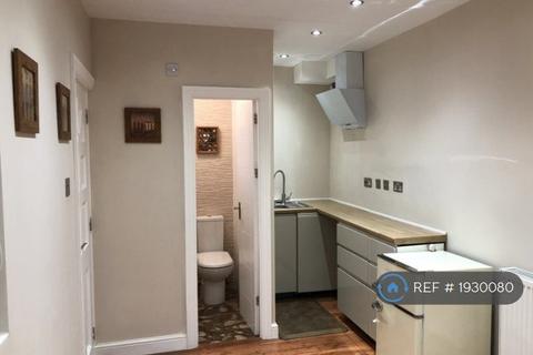 undefined, Claremont Road, Staines-Upon-Thames, TW18