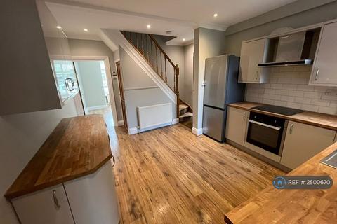 3 bedroom detached house to rent, Blagdon Road, New Malden, KT3