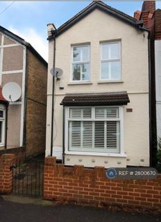 3 bedroom detached house to rent, Blagdon Road, New Malden, KT3