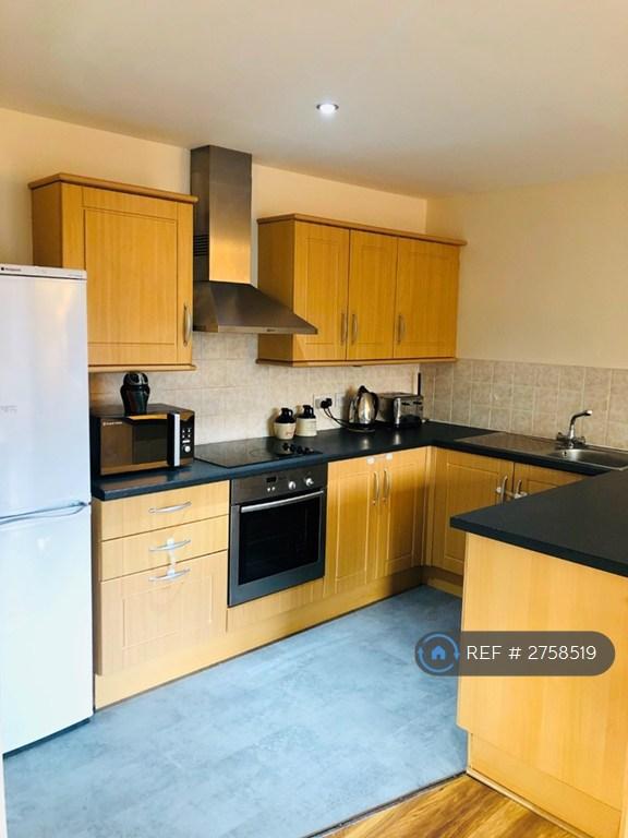 Kitchen Pic 2