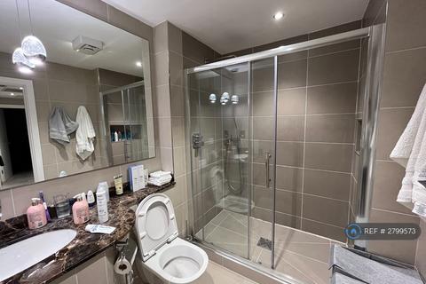 2 bedroom flat to rent, Park Square East, Leeds, LS1