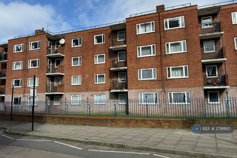 3 bedroom flat to rent, Francis House, London, N1