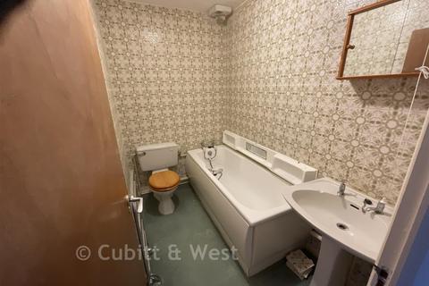 3 bedroom terraced house for sale, Carew Road, Wallington, Surrey