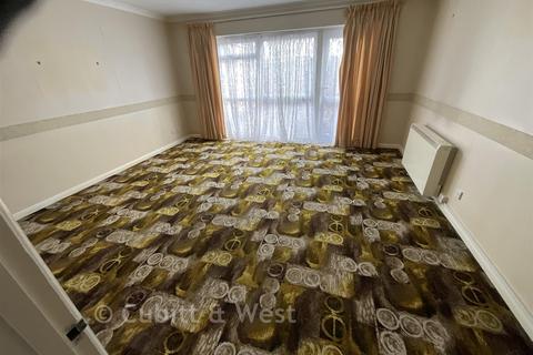 3 bedroom terraced house for sale, Carew Road, Wallington, Surrey