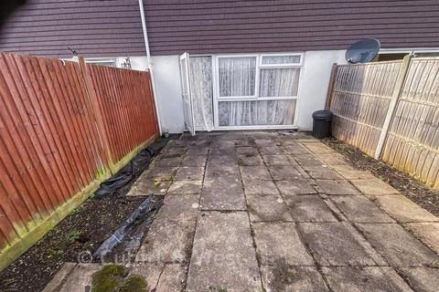 3 bedroom terraced house for sale, Carew Road, Wallington, Surrey